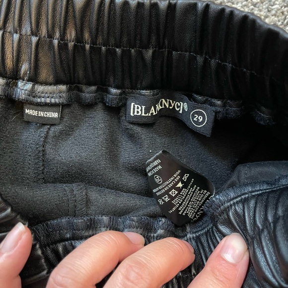 BlankNYC Black Faux Leather Shorts Two pockets high waist 29 NWOT - Picture 4 of 5